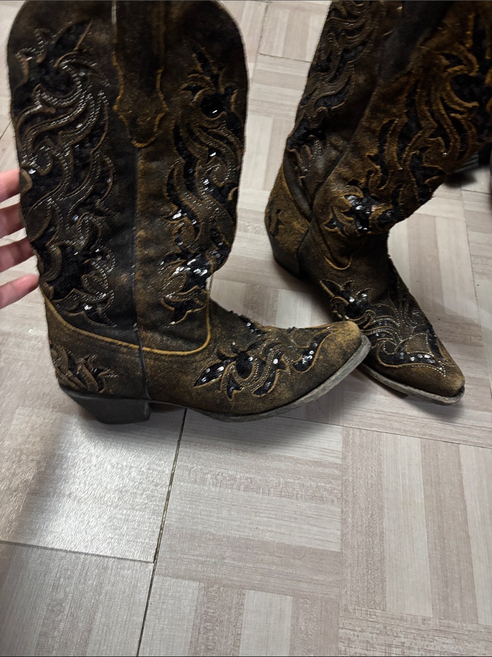 Corral Brown Embroidered Suede Western Heeled Boots